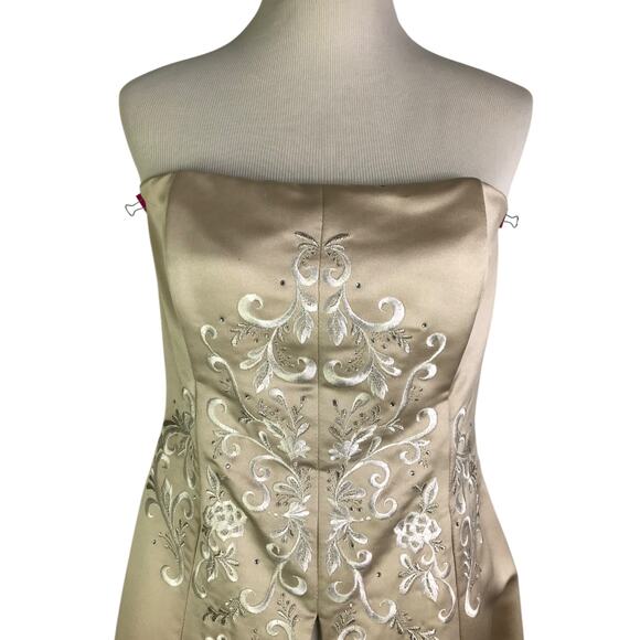 Jessica McClintock Gown Women 12 Cream Embroidered Floral Formal Dress Strapless - Picture 4 of 13
